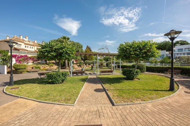 5 soverom Kjedet enebolig til salgs i Calahonda, Mijas - € 679 000 (Ref: 10097705)