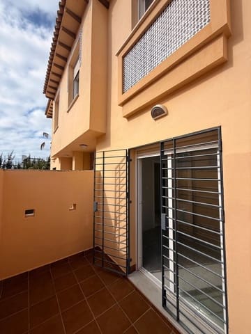 5 soverom Kjedet enebolig til salgs i Calahonda, Mijas - € 679 000 (Ref: 10097706)