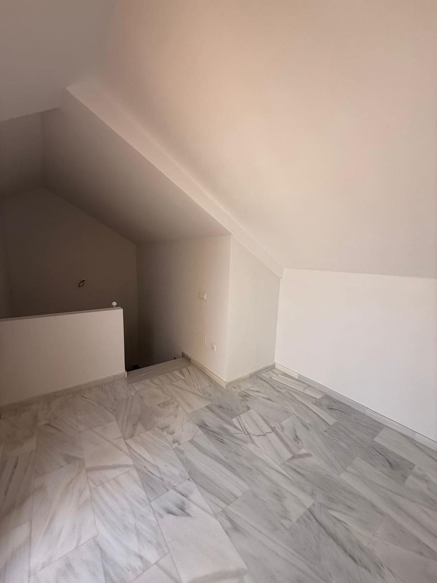 5 soverom Kjedet enebolig til salgs i Calahonda - € 679 000 (Ref: 10097706)