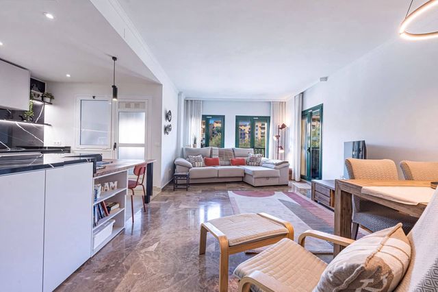 3 sovrum Lägenhet till salu i San Pedro de Alcantara, Marbella med pool garage - 725 000 € (Ref: 10097707)