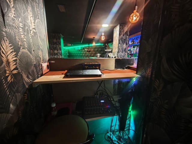 1 Zimmer Bar/Restaurant zu verkaufen in Marbella - 300.000 € (Ref: 10097709)