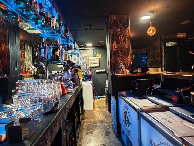 1 Zimmer Bar/Restaurant zu verkaufen in Marbella - 300.000 € (Ref: 10097709)