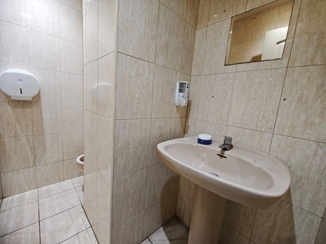 1 Zimmer Bar/Restaurant zu verkaufen in Marbella - 300.000 € (Ref: 10097709)