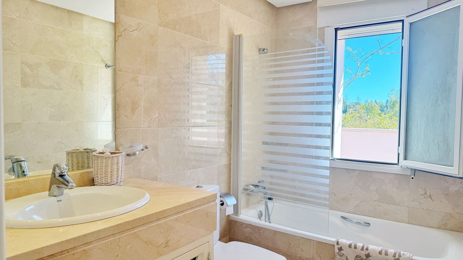 2 slaapkamer Penthouse te koop in Marbella - € 499.000 (Ref: 10097710)