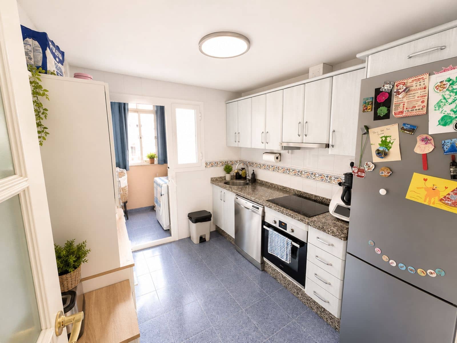 4 bedroom Apartment for sale in Estepona - € 630,000 (Ref: 10097711)