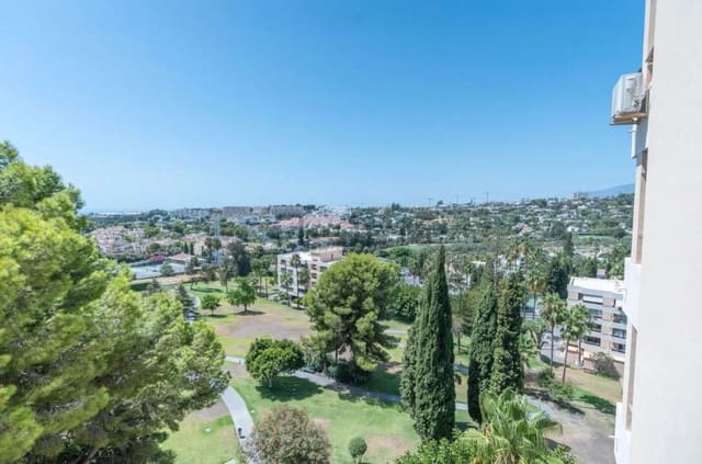 2 soverom Leilighet til salgs i Nueva Andalucia, Marbella - € 450 000 (Ref: 10097713)