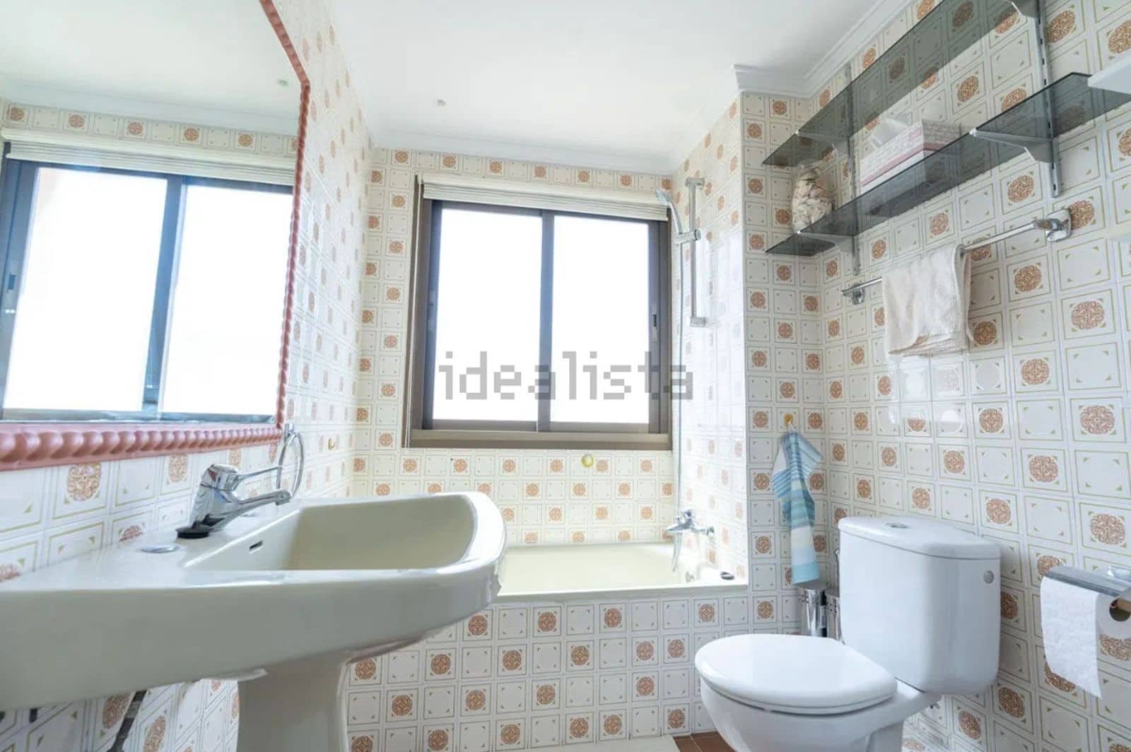 2 soveværelse Lejlighed til salg i Nueva Andalucia - € 450.000 (Ref: 10097713)