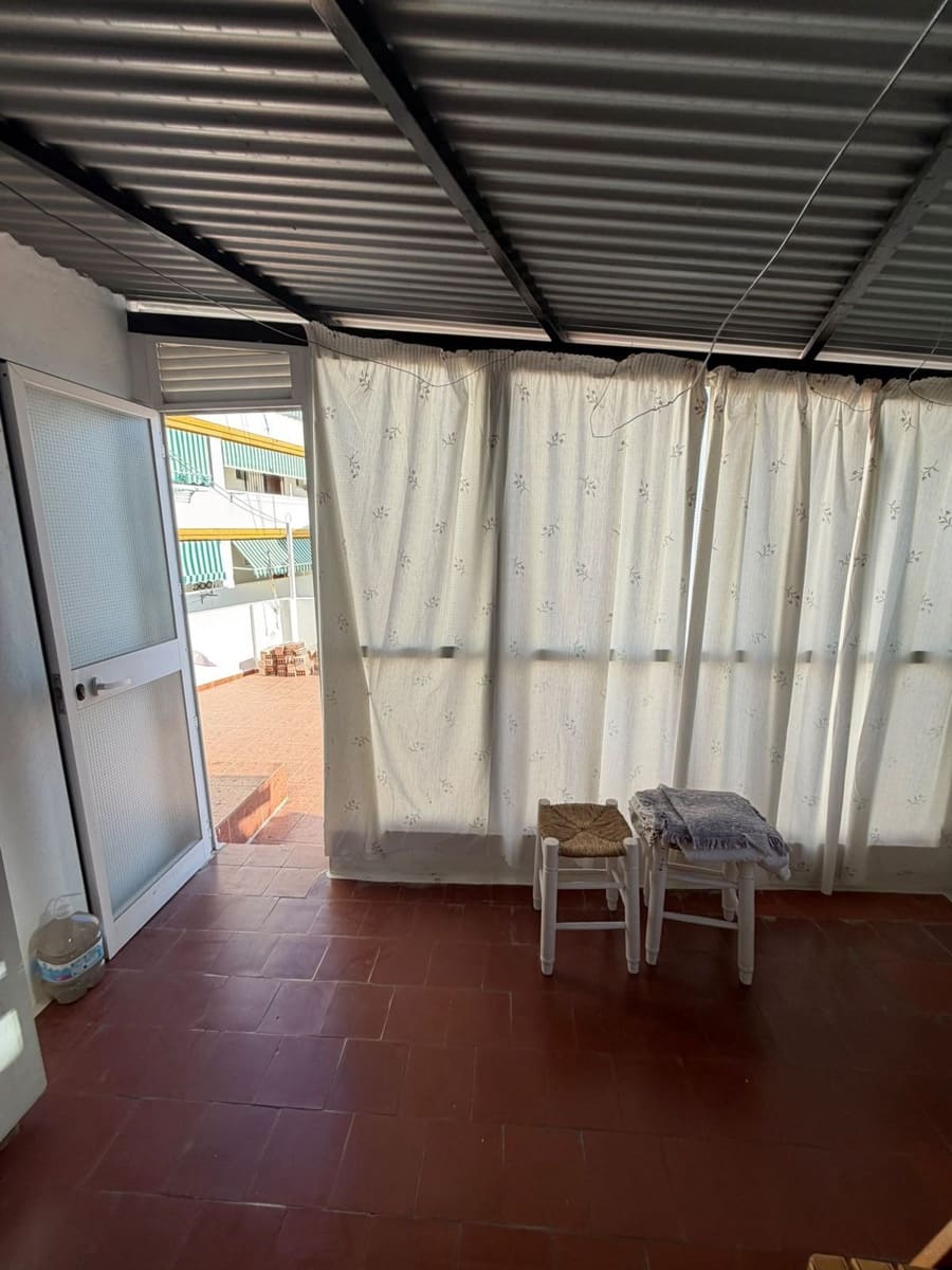 2 bedroom Semi-detached Villa for sale in Marbella - € 900,000 (Ref: 10097715)