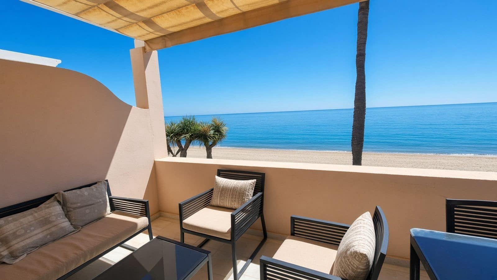 Apartamento de 2 habitaciones en Bahía Dorada en venta - 515.000 € (Ref: 10097721)
