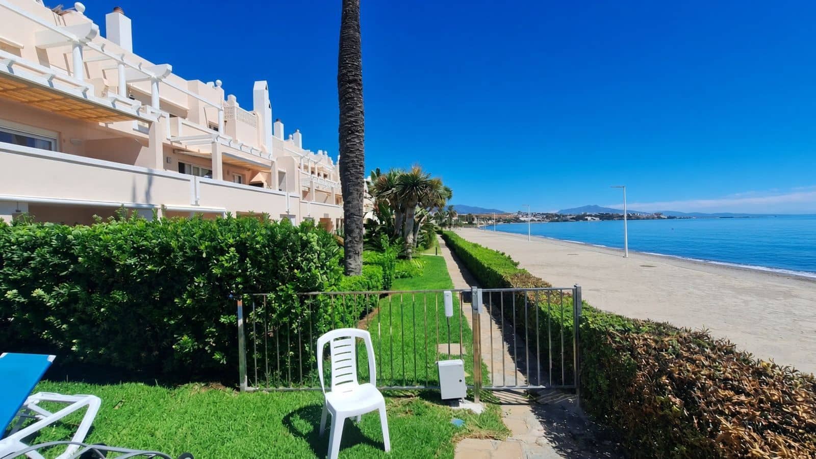 Apartamento de 2 habitaciones en Bahía Dorada en venta - 515.000 € (Ref: 10097721)