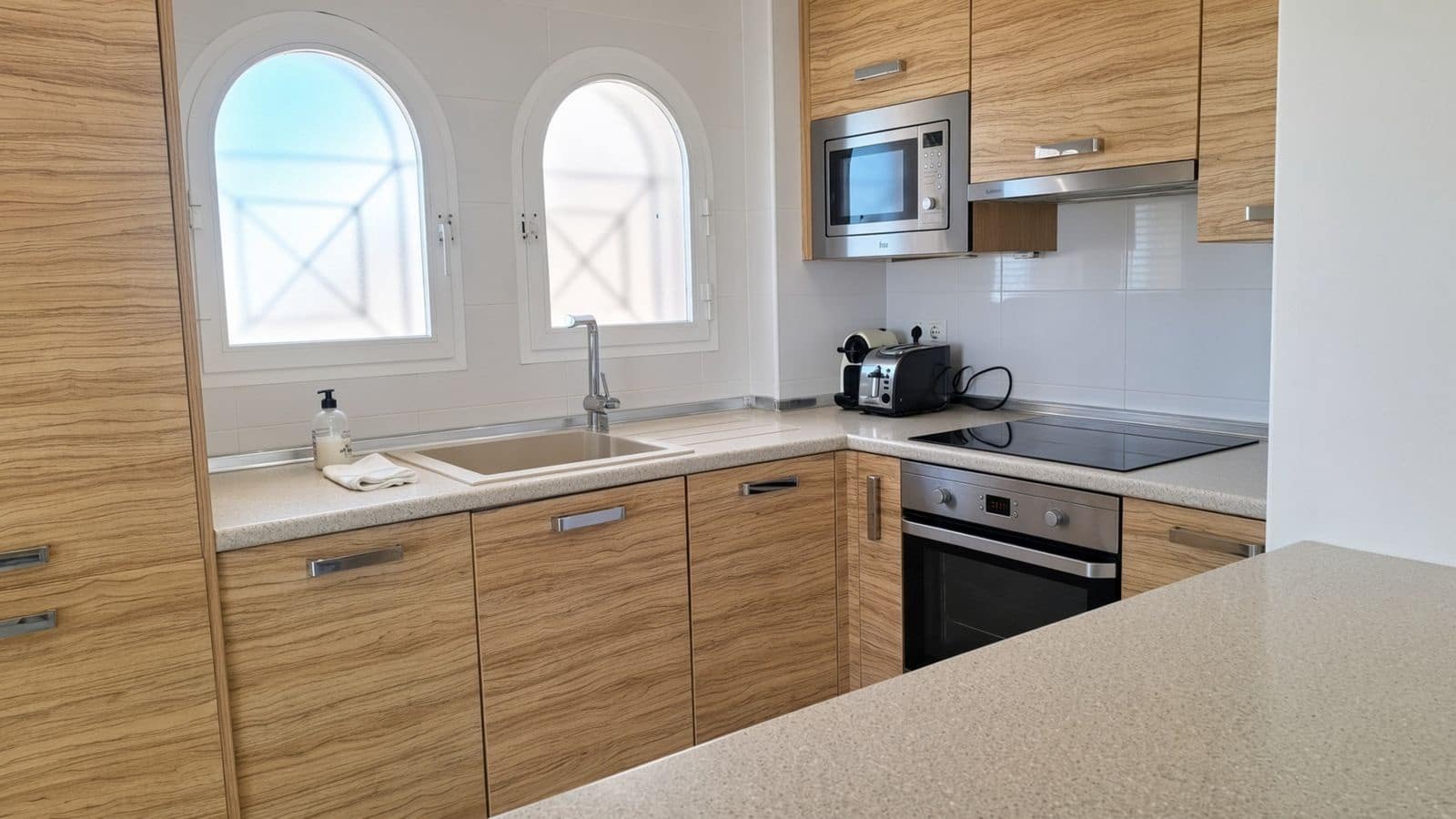 Apartamento de 2 habitaciones en Bahía Dorada en venta - 515.000 € (Ref: 10097721)