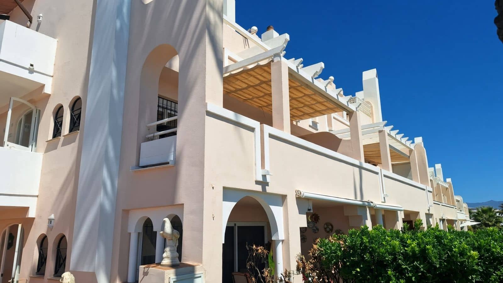 Apartamento de 2 habitaciones en Bahía Dorada en venta - 515.000 € (Ref: 10097721)