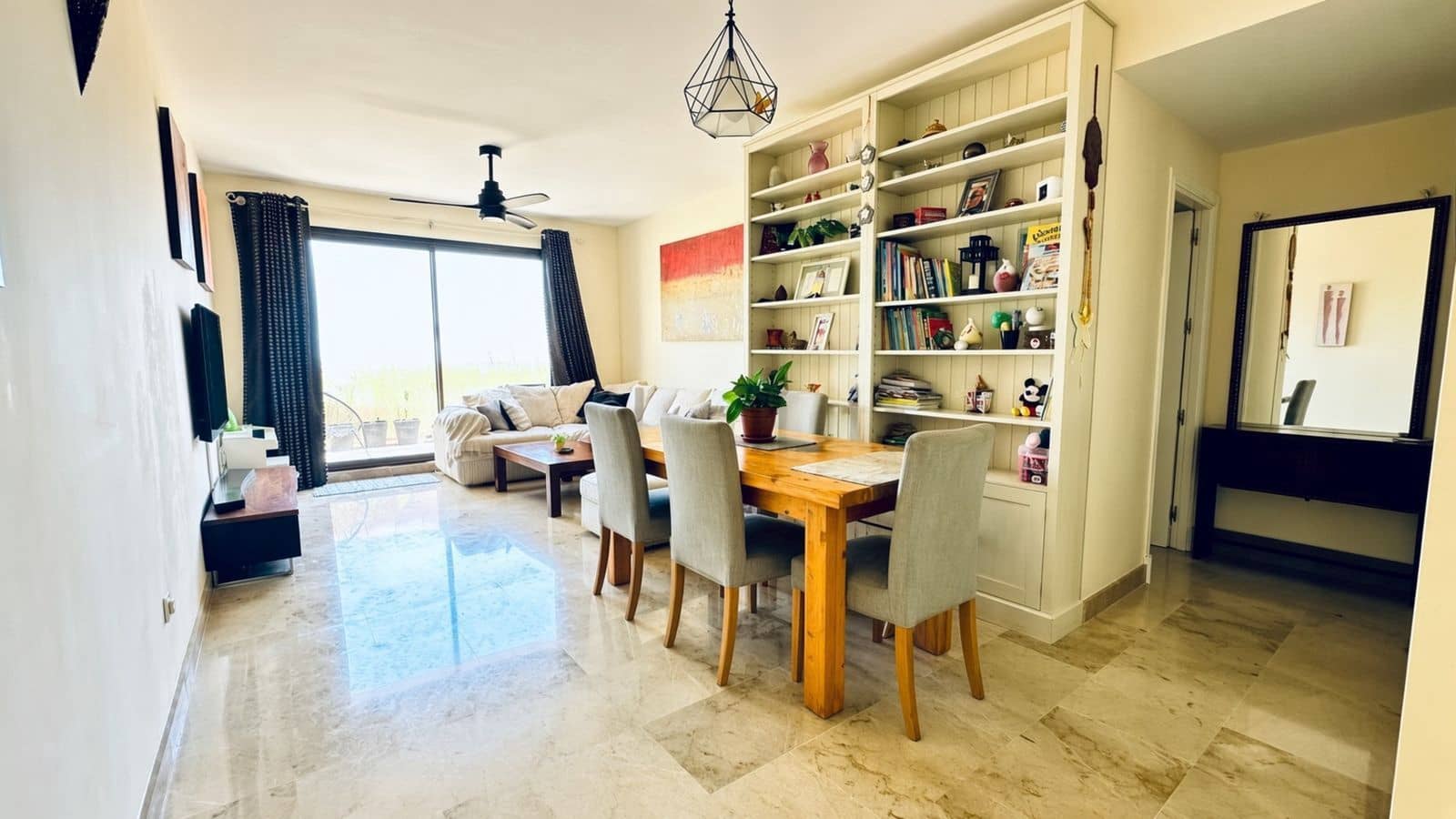2 slaapkamer Penthouse te koop in La Duquesa / Puerto de la Duquesa - € 325.000 (Ref: 10097722)