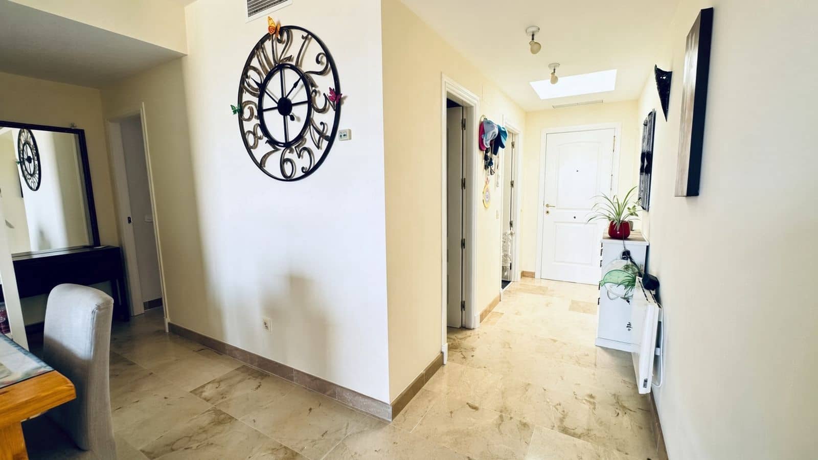 2 slaapkamer Penthouse te koop in La Duquesa / Puerto de la Duquesa - € 325.000 (Ref: 10097722)