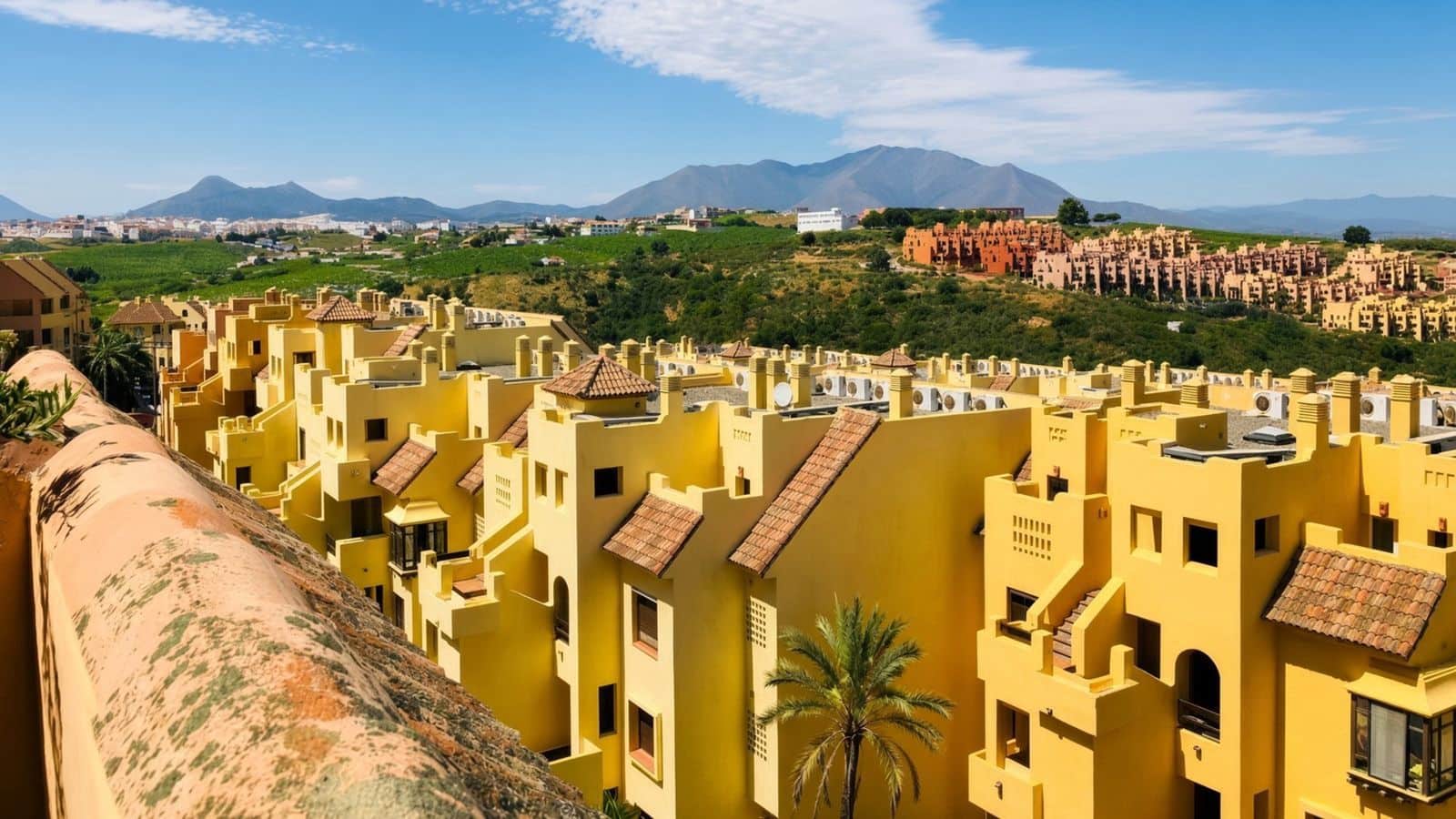 2 slaapkamer Penthouse te koop in La Duquesa / Puerto de la Duquesa - € 325.000 (Ref: 10097722)