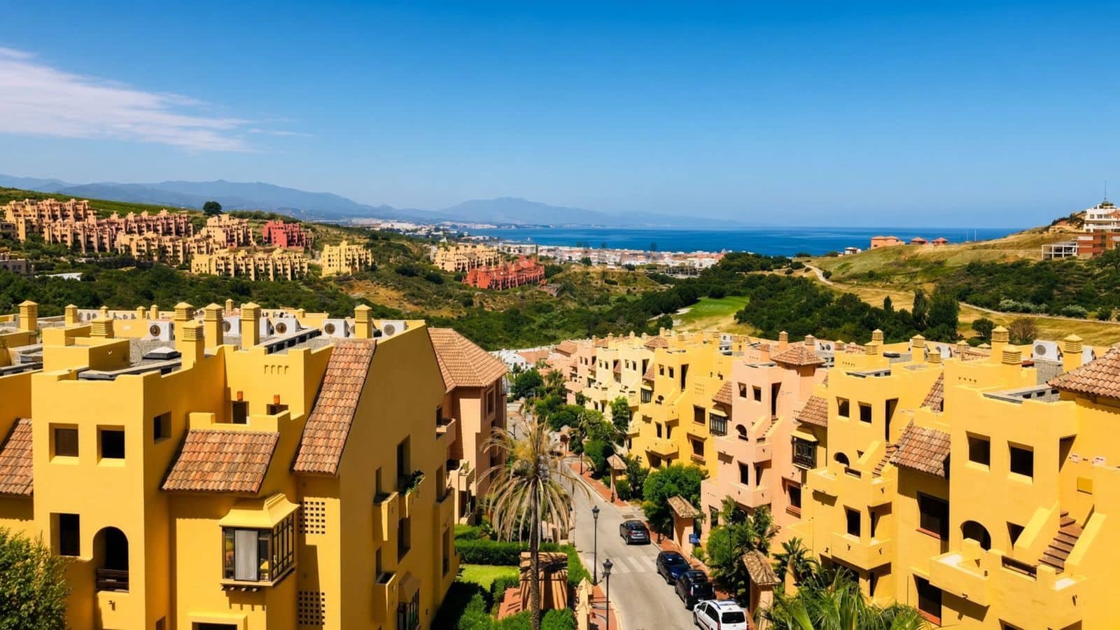 2 slaapkamer Penthouse te koop in La Duquesa / Puerto de la Duquesa - € 325.000 (Ref: 10097722)