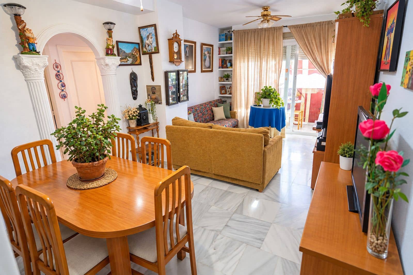 3 chambre Appartement à vendre à Nueva Andalucia - 320 000 € (Ref: 10097725)