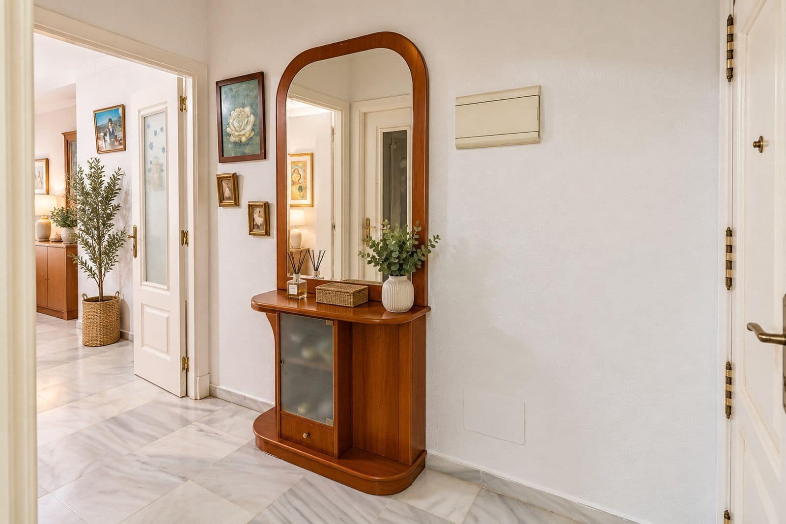 3 chambre Appartement à vendre à Nueva Andalucia - 320 000 € (Ref: 10097725)