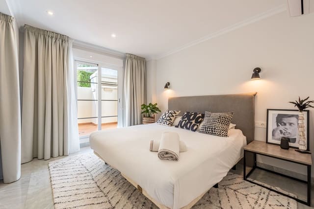 3 chambre Appartement à vendre à Nueva Andalucia, Marbella - 649 000 € (Ref: 10097727)