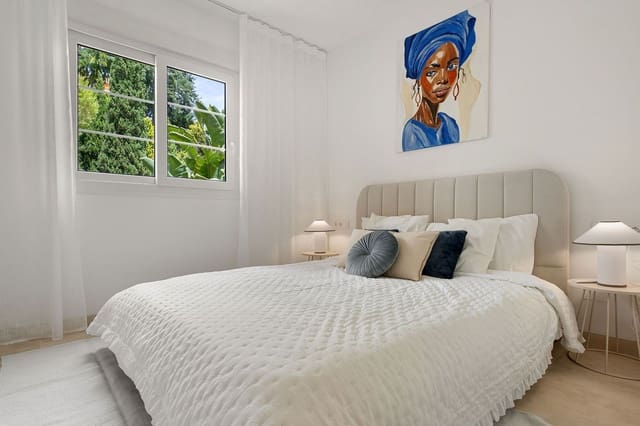 Apartamento de 3 habitaciones en Nueva Andalucia, Marbella en venta con piscina garaje - 867.000 € (Ref: 10097730)