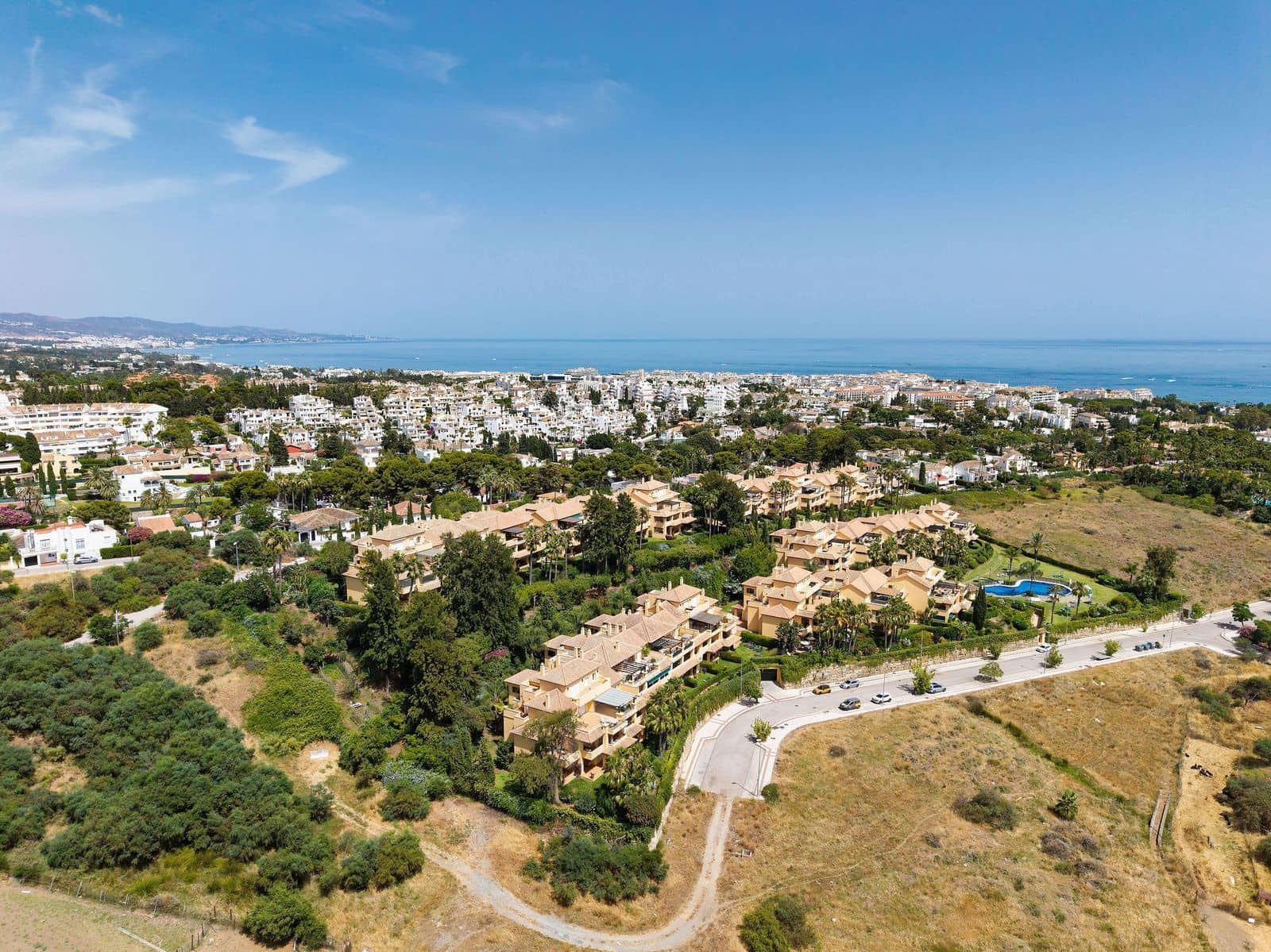 3 soveværelse Lejlighed til salg i Nueva Andalucia med swimmingpool garage - € 867.000 (Ref: 10097730)