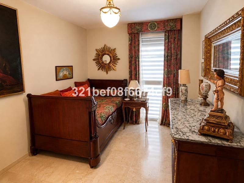 3 quarto Apartamento para venda em San Luis de Sabinillas - 456 000 € (Ref: 10097732)