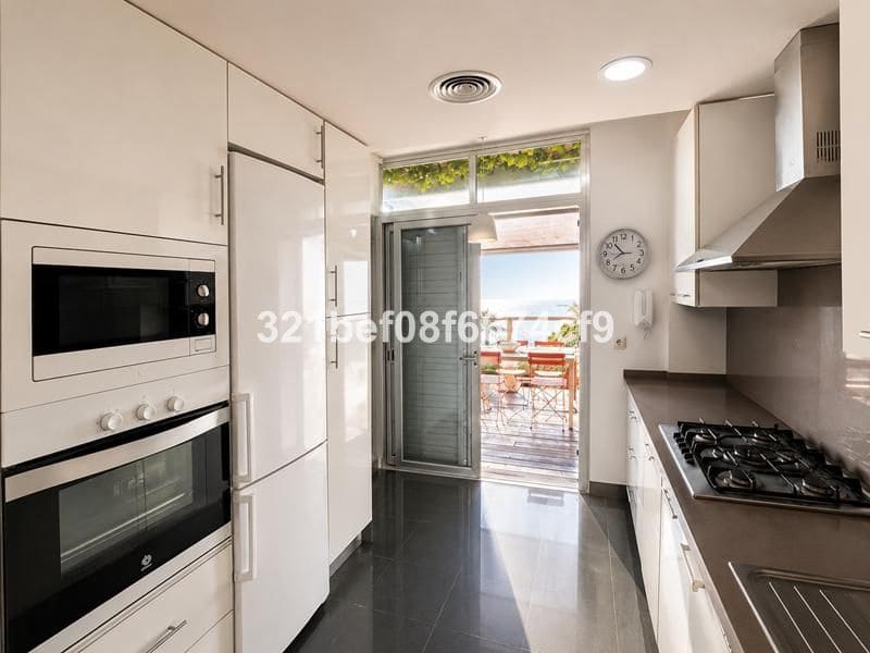 3 quarto Apartamento para venda em San Luis de Sabinillas - 456 000 € (Ref: 10097732)