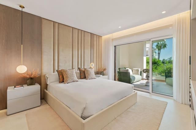 3 soveværelse Lejlighed til salg i Estepona - € 1.995.000 (Ref: 10097739)