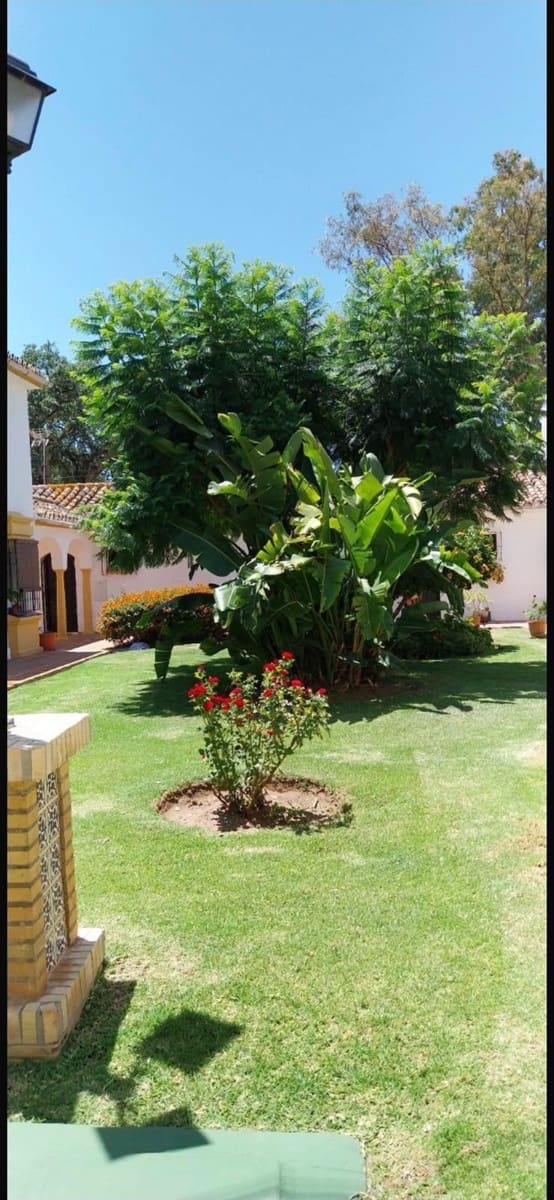 3 soveværelse Byhus til salg i Elviria - € 495.000 (Ref: 10097744)