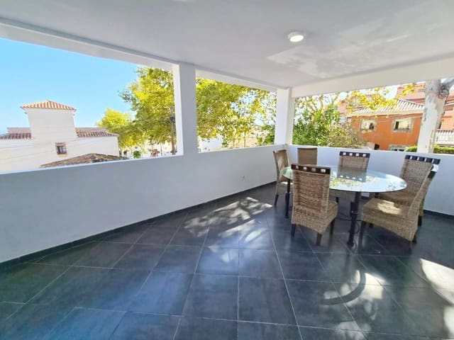 4 soveværelse Villa til salg i Benalmádena - € 575.000 (Ref: 10097746)