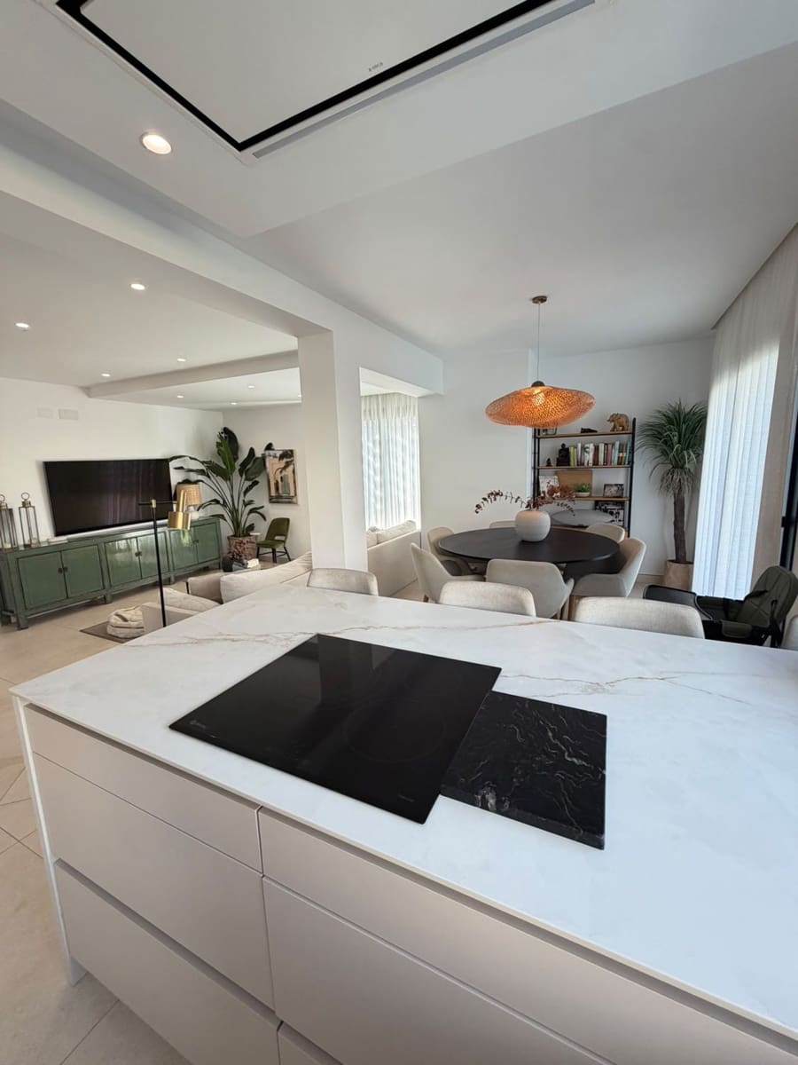 5 makuuhuone Huvila myytävänä paikassa Arroyo de la Miel - 1 275 000 € (Ref: 10097752)