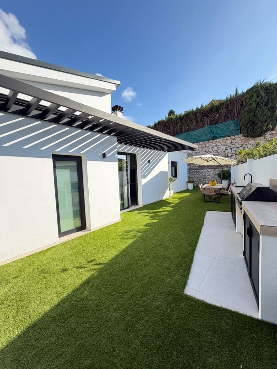 5 makuuhuone Huvila myytävänä paikassa Arroyo de la Miel - 1 275 000 € (Ref: 10097752)
