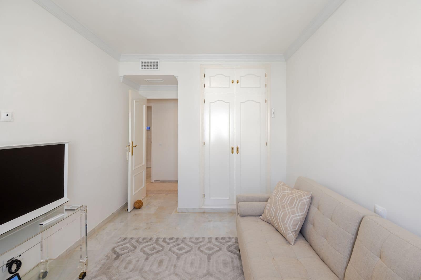 4 slaapkamer Appartement te koop in Marbella - € 1.090.000 (Ref: 10097755)