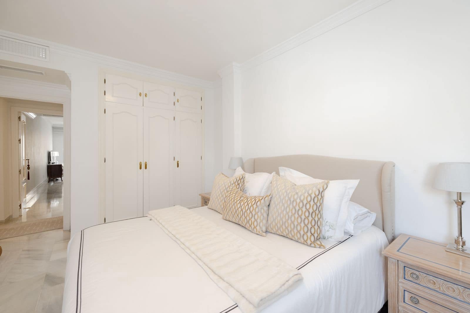 4 slaapkamer Appartement te koop in Marbella - € 1.090.000 (Ref: 10097755)