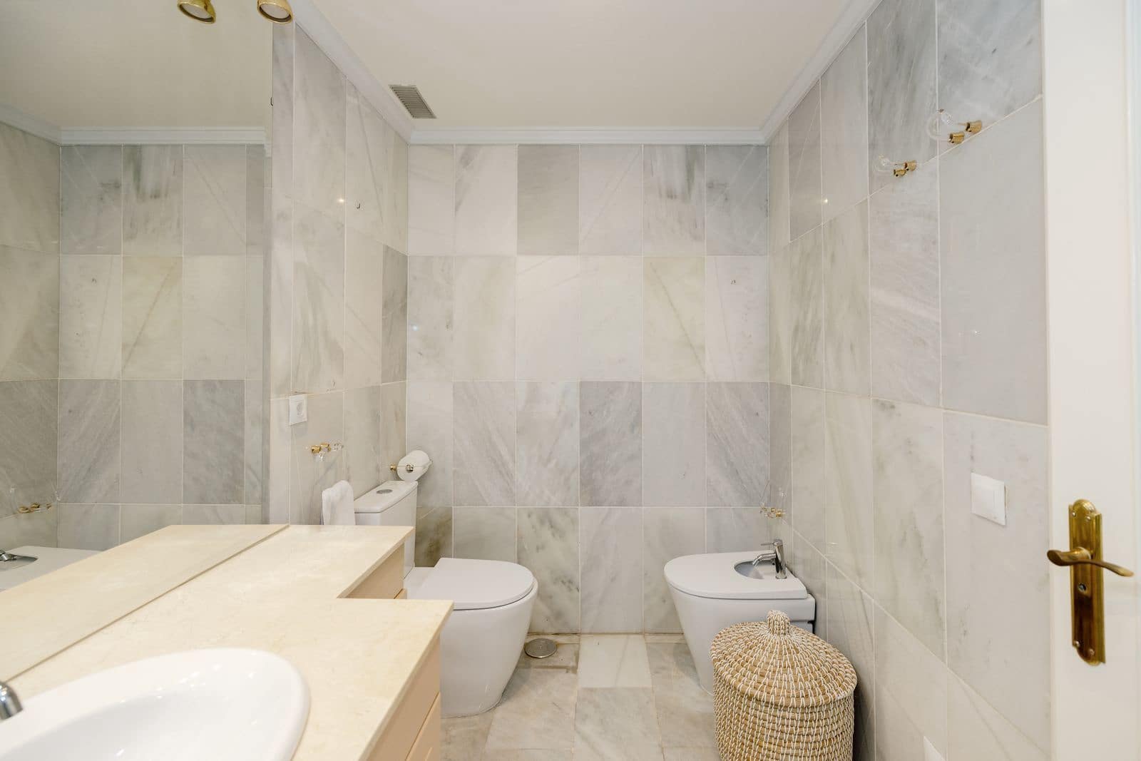 4 slaapkamer Appartement te koop in Marbella - € 1.090.000 (Ref: 10097755)