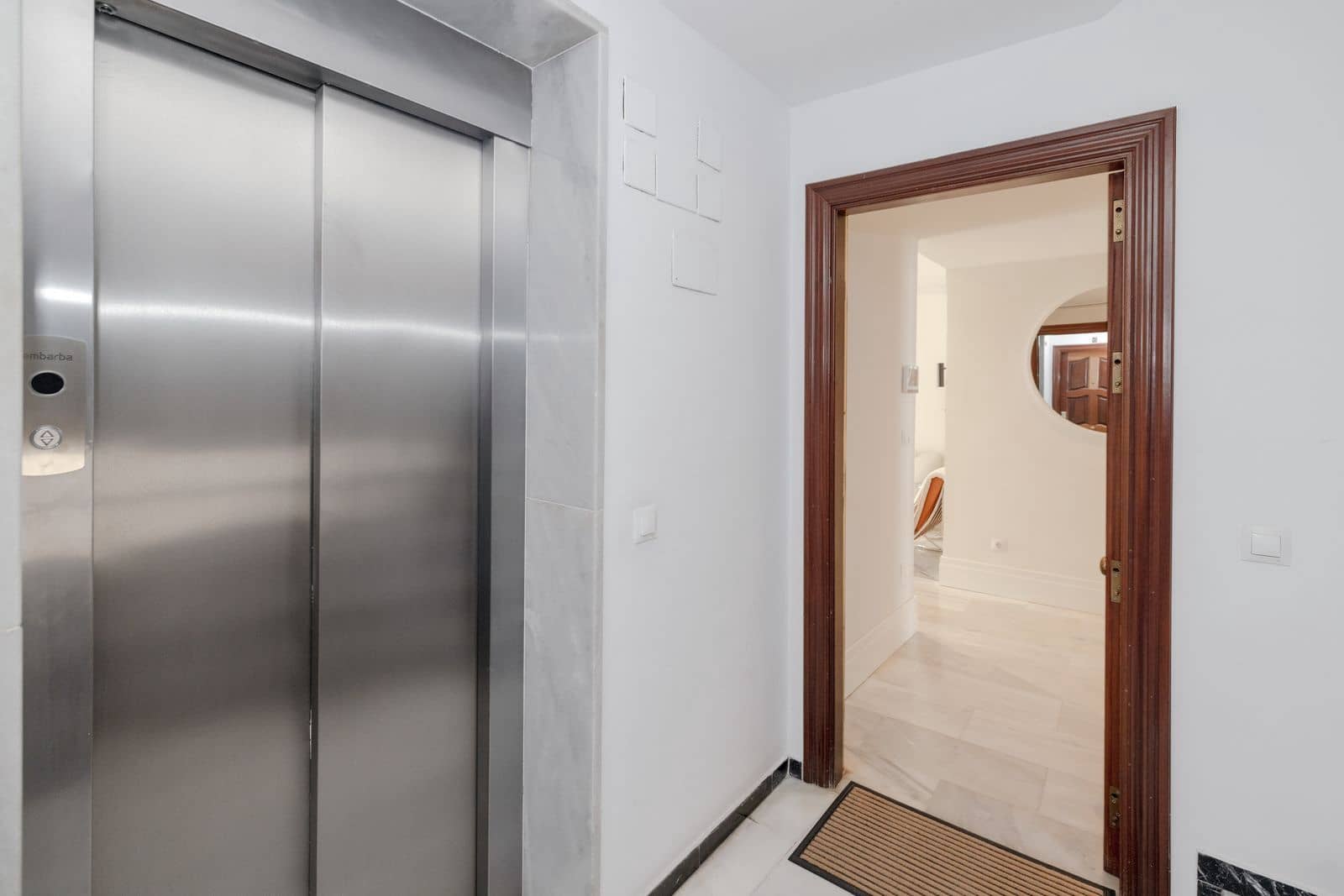 4 slaapkamer Appartement te koop in Marbella - € 1.090.000 (Ref: 10097755)