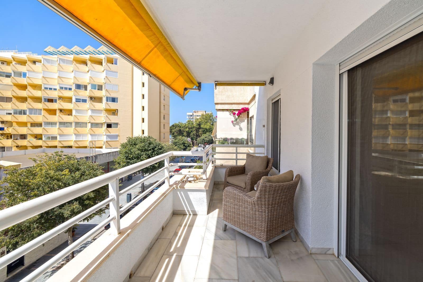 4 slaapkamer Appartement te koop in Marbella - € 1.090.000 (Ref: 10097755)