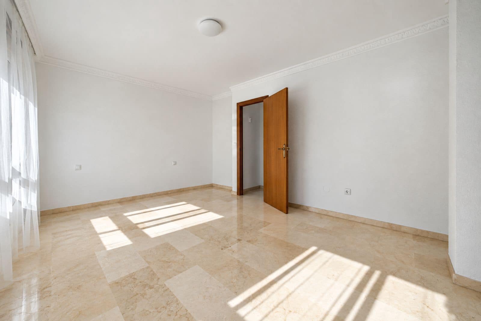 3 sypialnia Apartament na sprzedaż w Estepona - 339 500 € (Ref: 10097756)