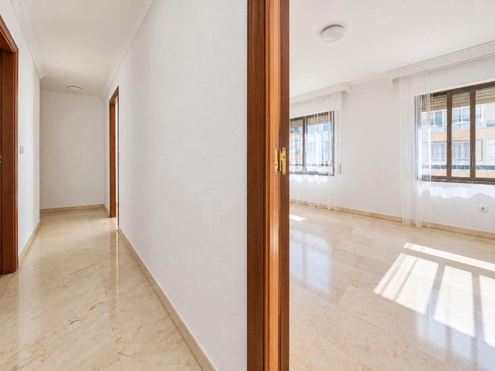 3 sypialnia Apartament na sprzedaż w Estepona - 339 500 € (Ref: 10097756)