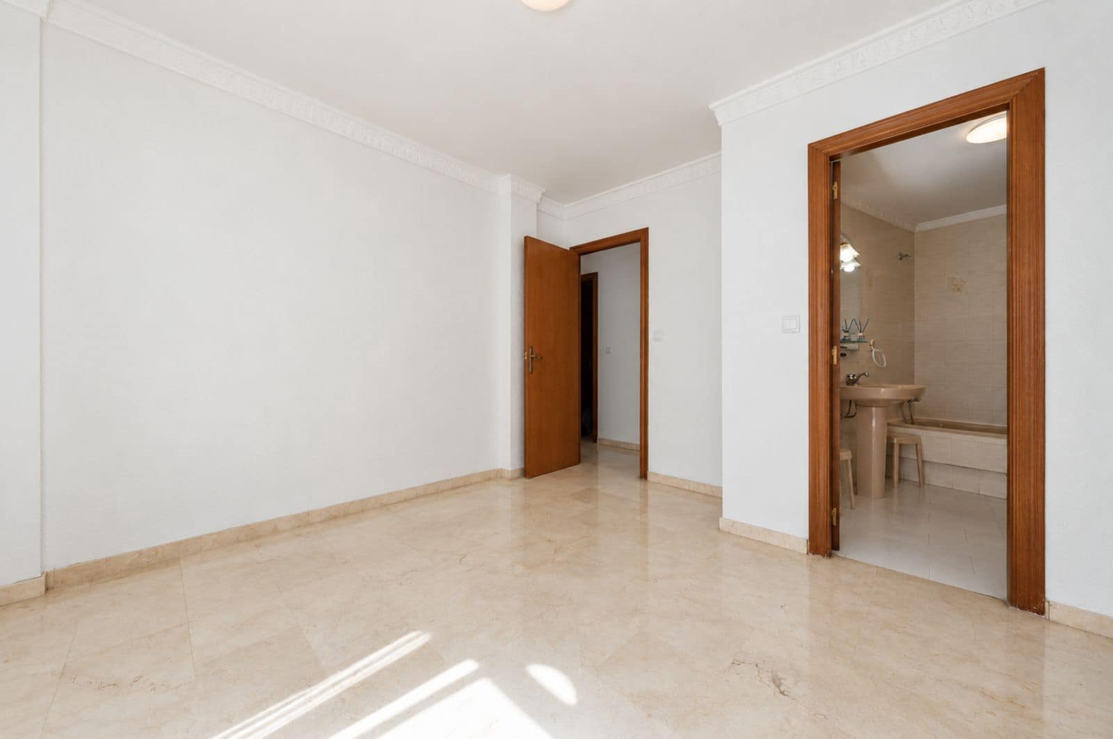 3 sypialnia Apartament na sprzedaż w Estepona - 339 500 € (Ref: 10097756)