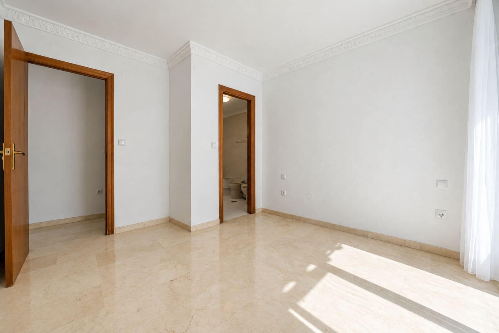 3 sypialnia Apartament na sprzedaż w Estepona - 339 500 € (Ref: 10097756)