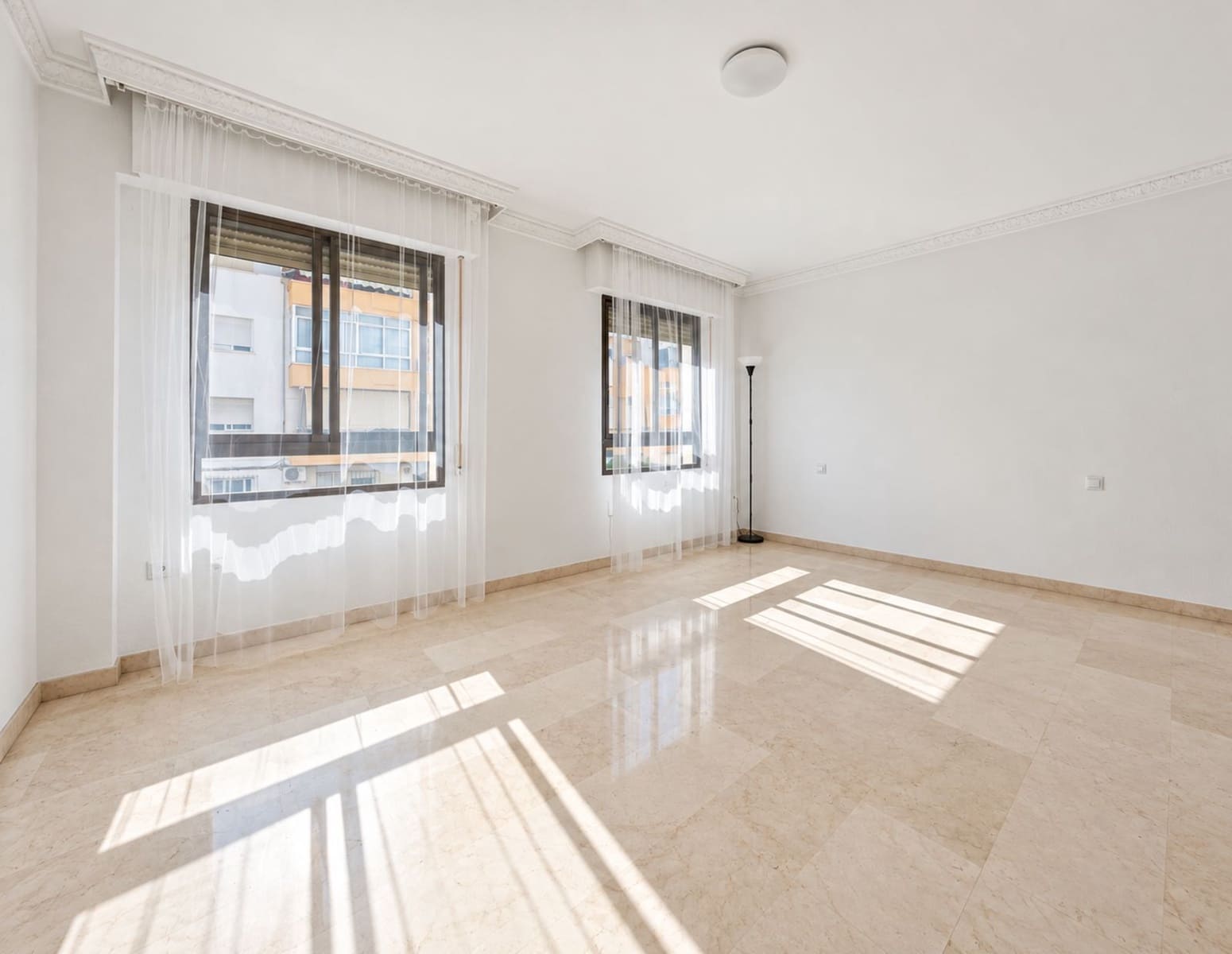 3 sypialnia Apartament na sprzedaż w Estepona - 339 500 € (Ref: 10097756)