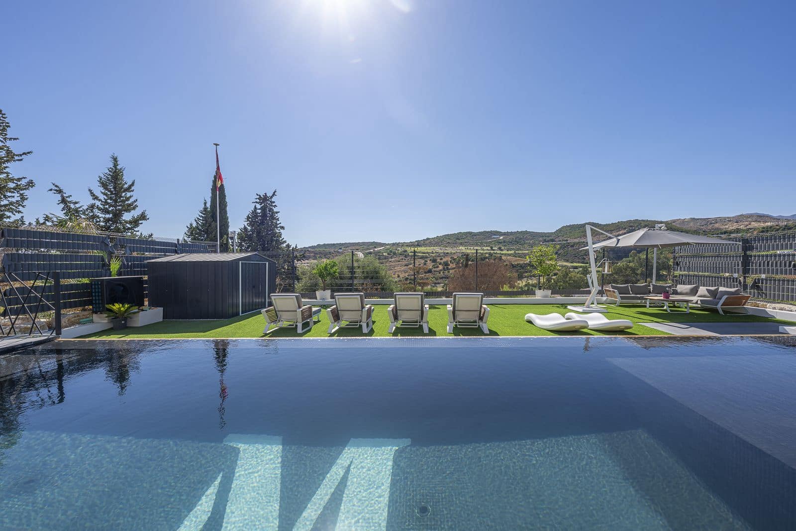 3 sovrum Villa till salu i Estepona - 1 370 000 € (Ref: 10097761)