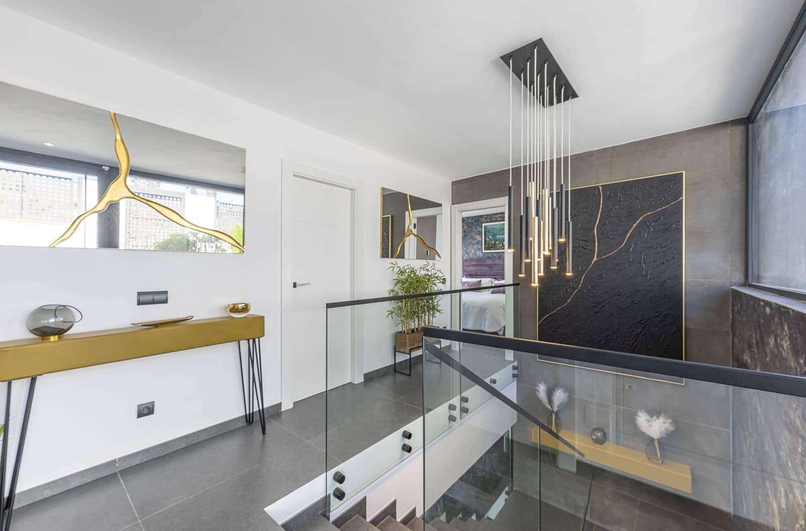 3 sovrum Villa till salu i Estepona - 1 370 000 € (Ref: 10097761)