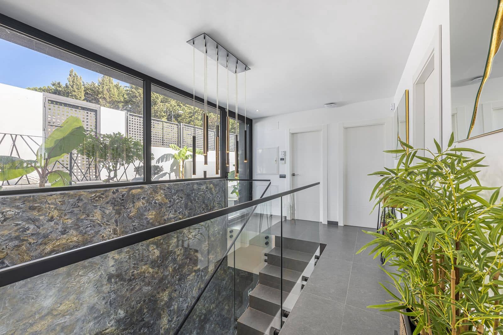 3 sovrum Villa till salu i Estepona - 1 370 000 € (Ref: 10097761)