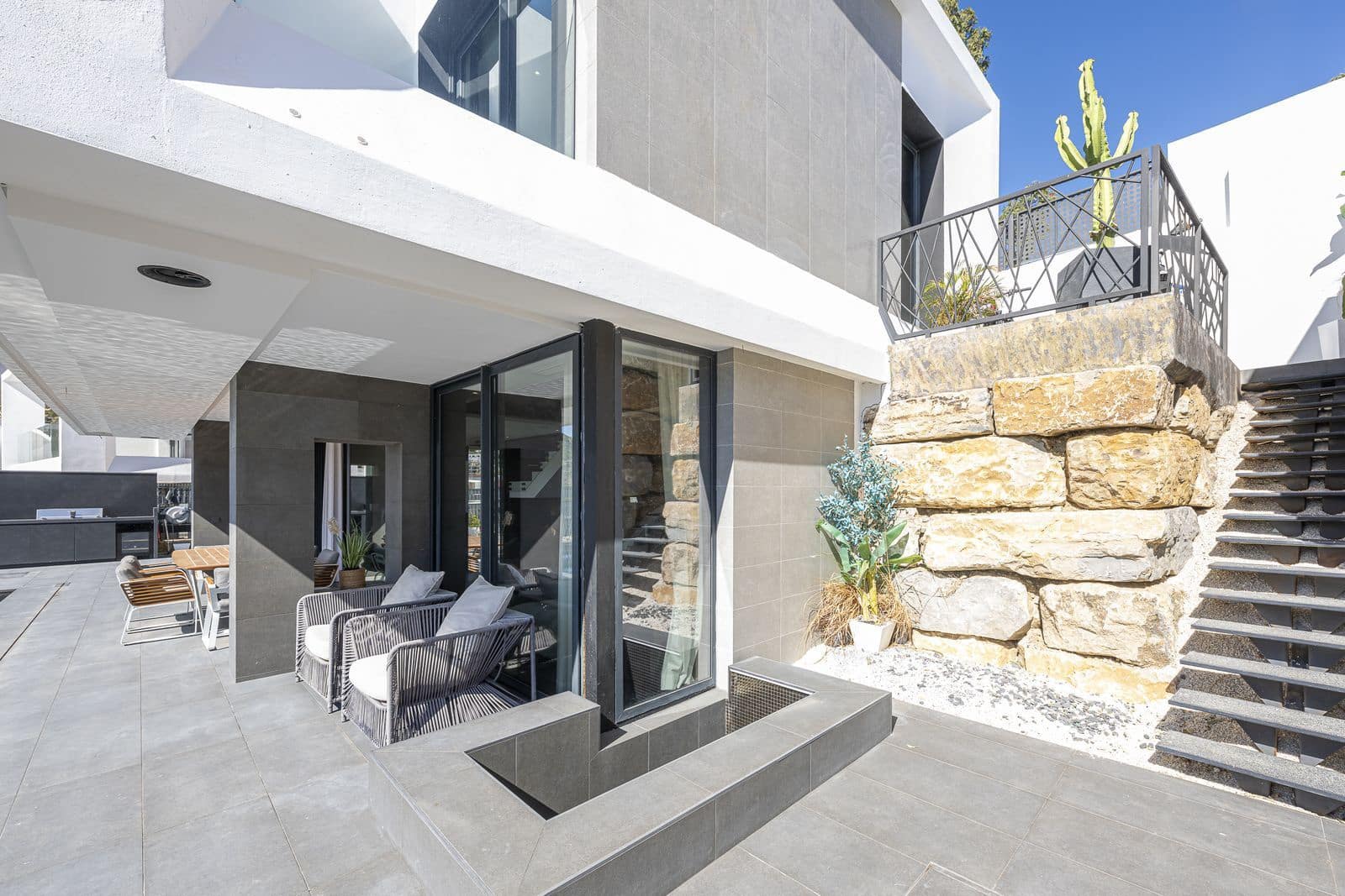 3 sovrum Villa till salu i Estepona - 1 370 000 € (Ref: 10097761)