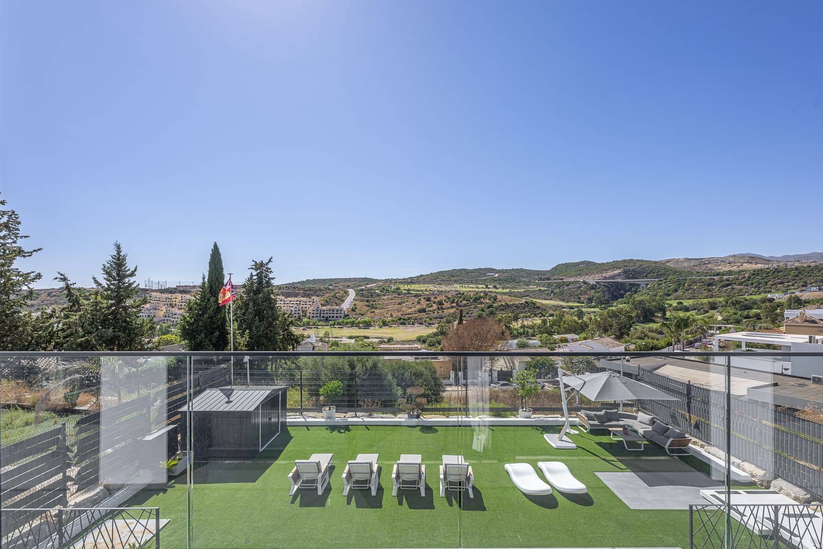 3 sovrum Villa till salu i Estepona - 1 370 000 € (Ref: 10097761)