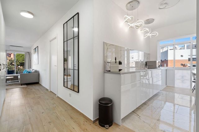 2 slaapkamer Appartement te koop in Estepona - € 444.000 (Ref: 10097762)