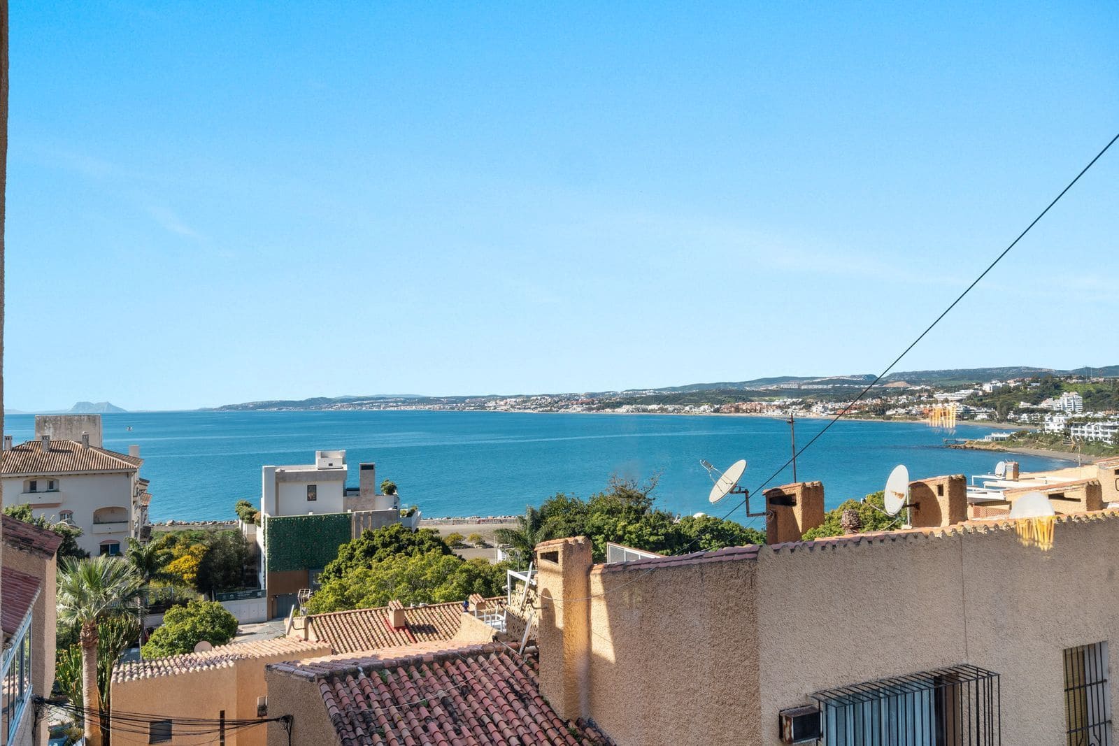 2 slaapkamer Appartement te koop in Estepona - € 444.000 (Ref: 10097762)