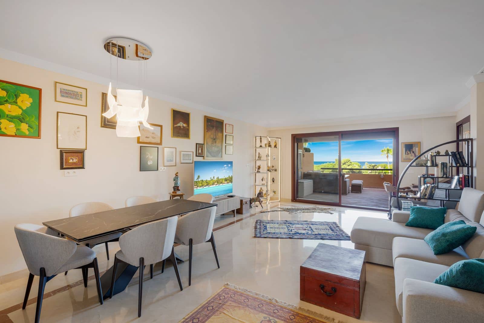 3 soveværelse Lejlighed til salg i Bahia de Marbella - € 1.200.000 (Ref: 10097763)